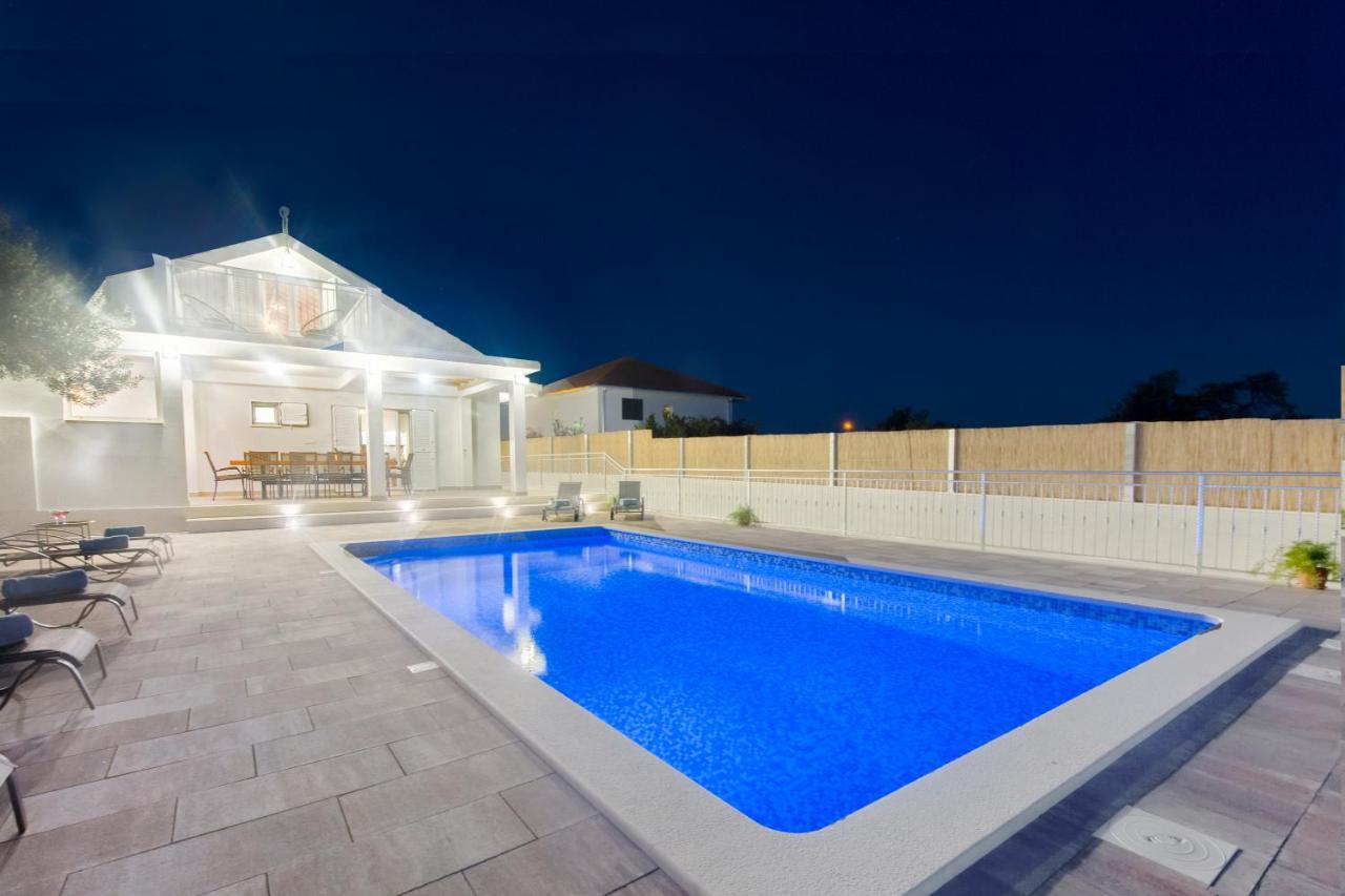 Villa Antonia With Heated Pool Dograde ภายนอก รูปภาพ